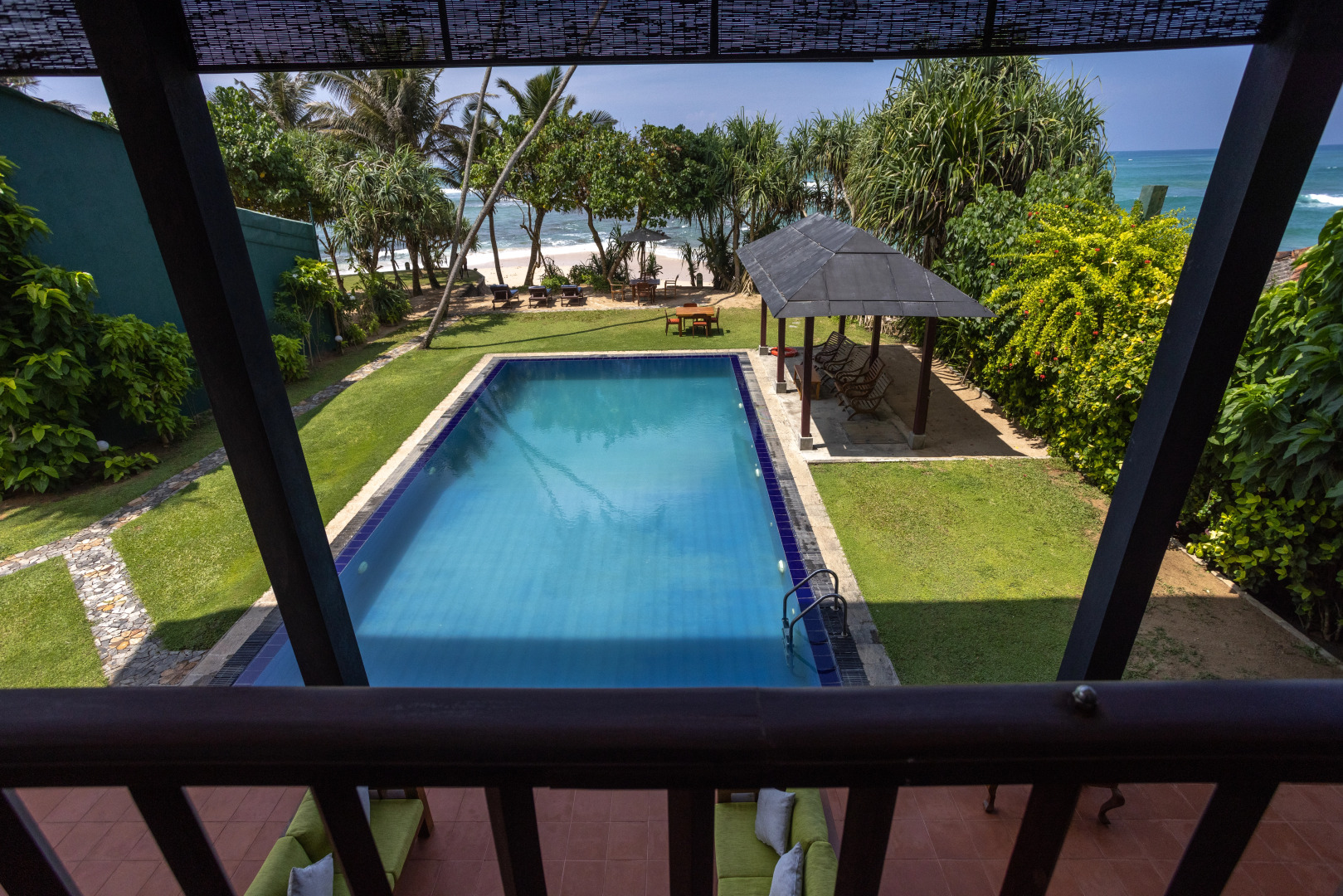 Вилла South Point Ocean 8 bedroom beach front