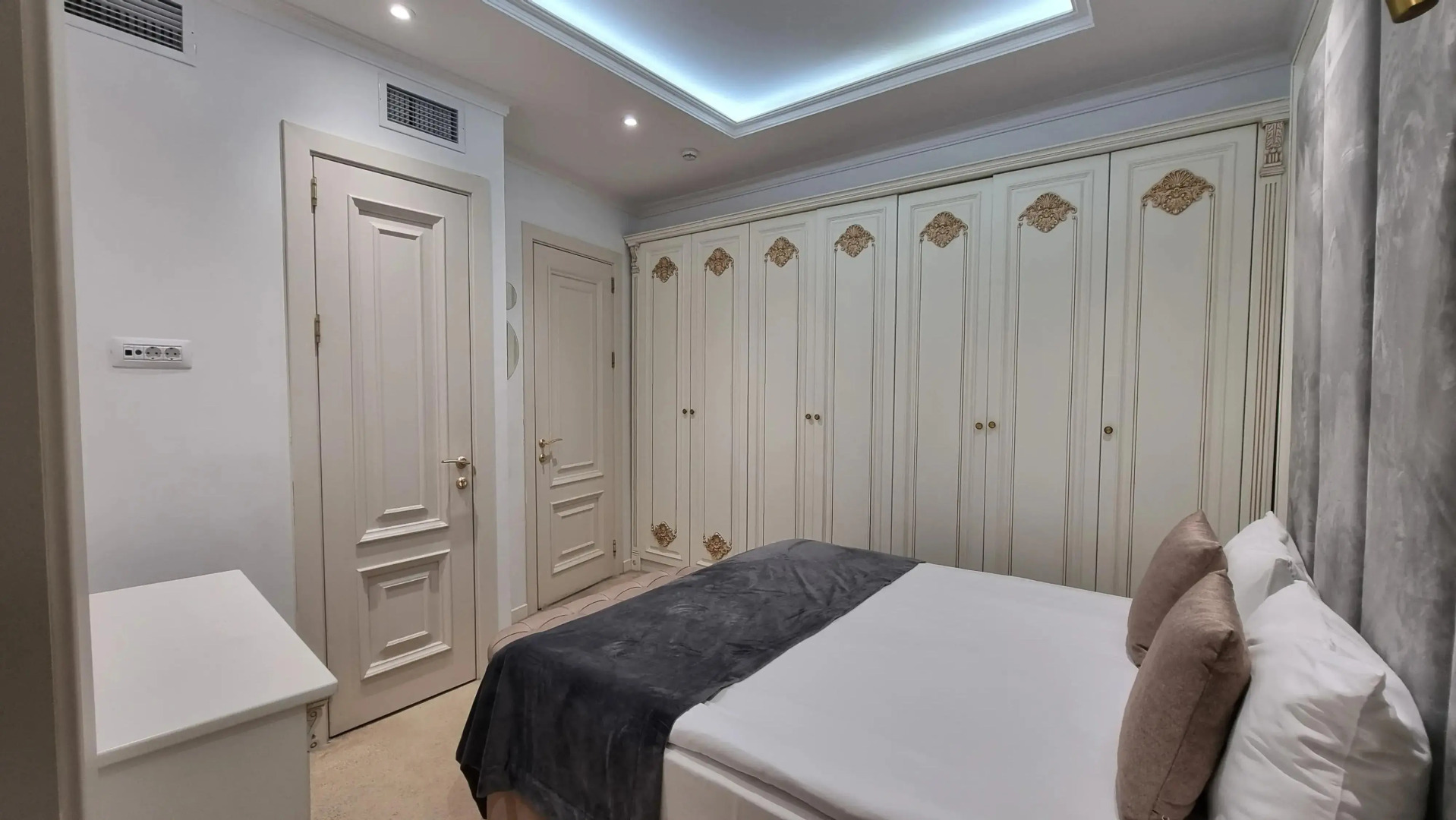 Seven Beauties Hotel