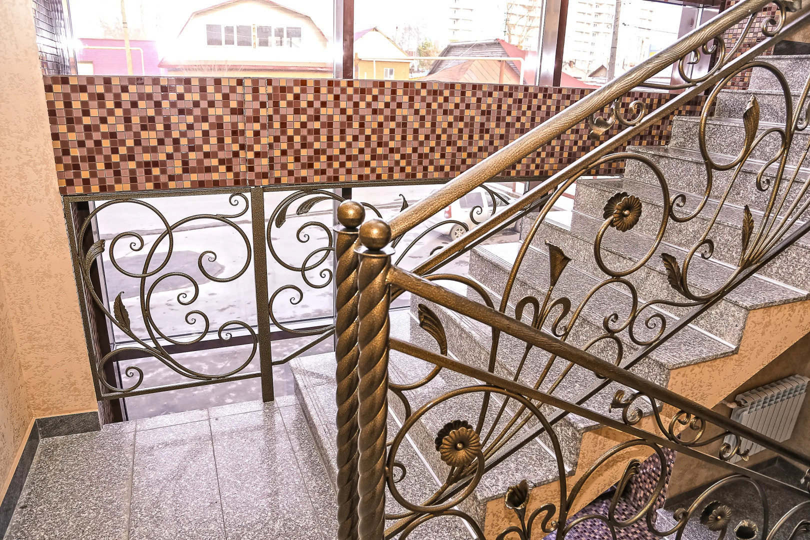 Отель Антураж