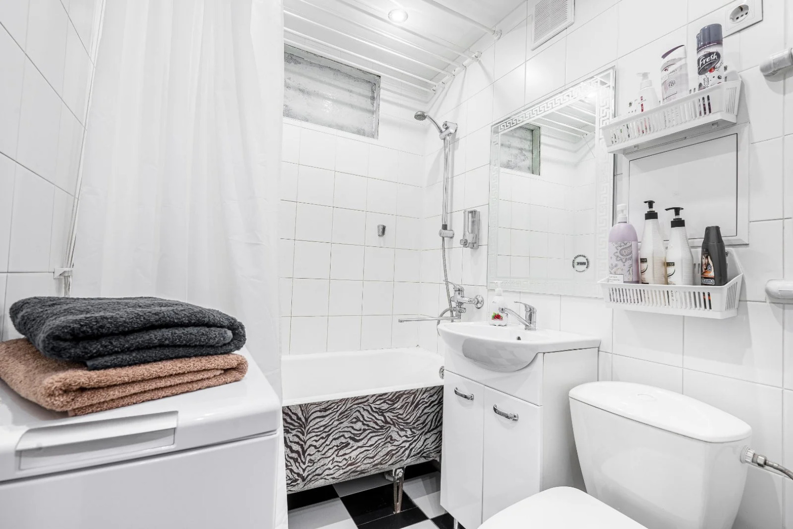 Апартаменты 3х комнатные Интернациональная 15 Центр