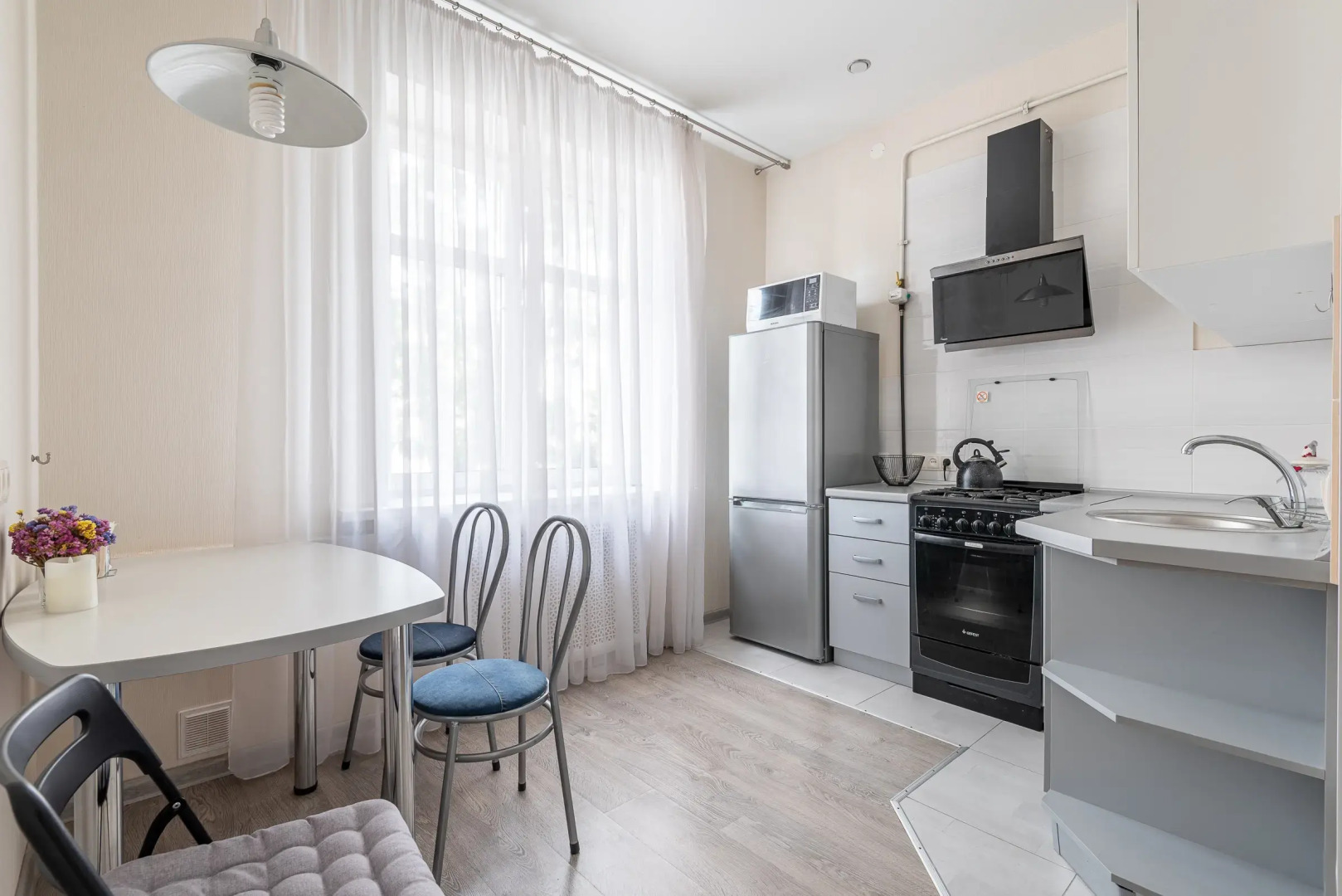 Апартаменты BelaTravel на Независимости 48