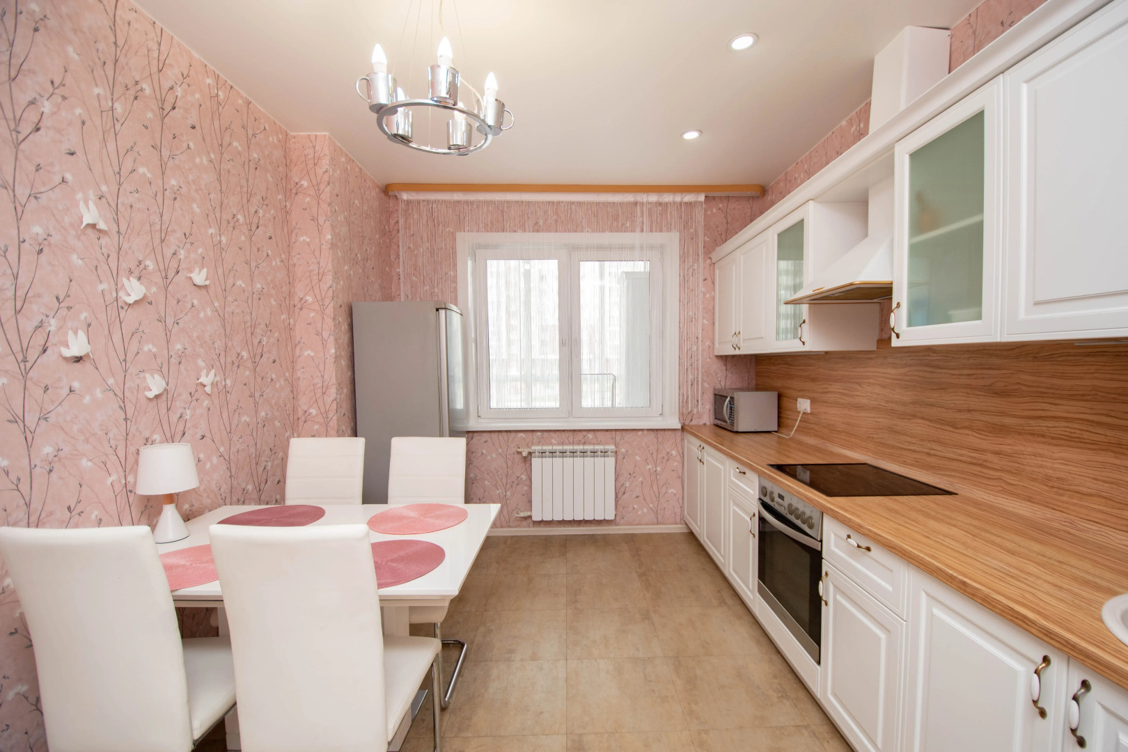 Апартаменты Двухкомнатная квартира на Верхней Набережной 165/1