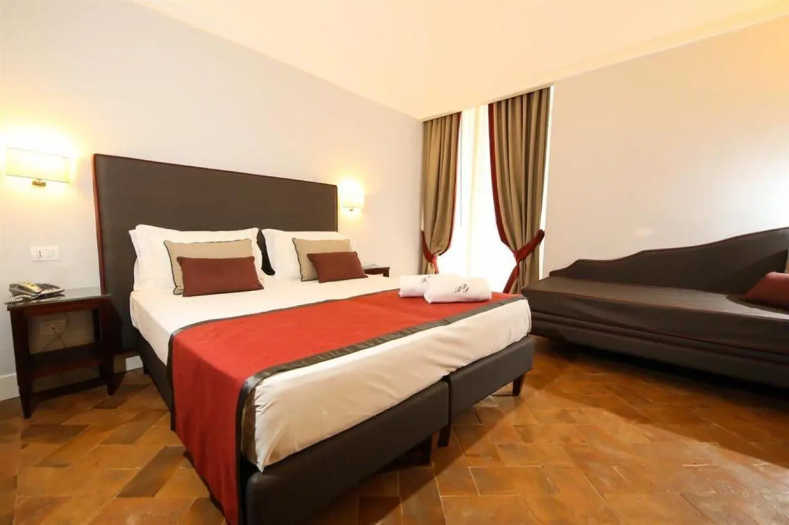 Decumani Hotel De Charme