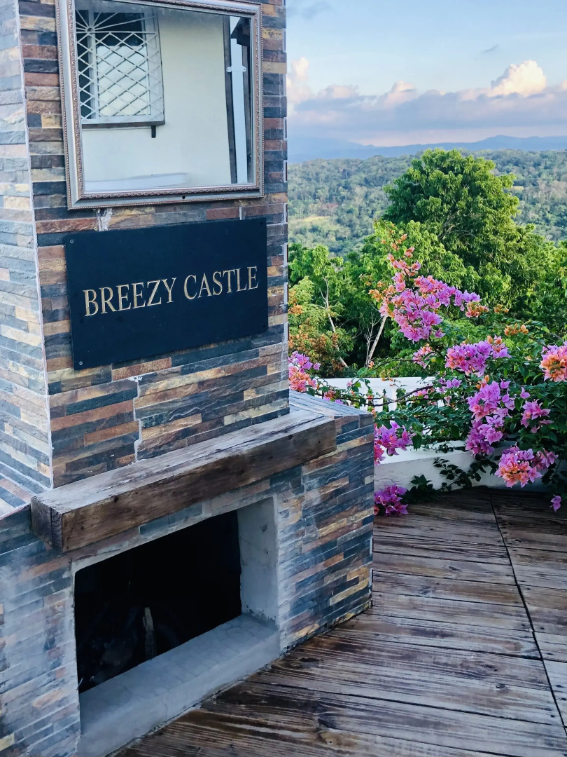 Вилла Breezy Castle с 3 Улучшенными Номерами с Видом на Море и Частным Бассейном