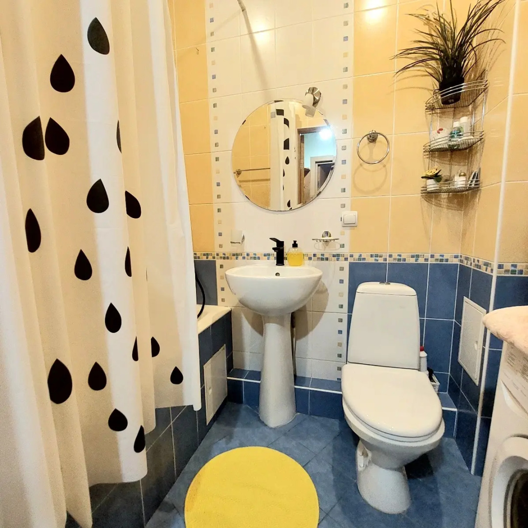 Апартаменты Квартира в центре с качелями на веранде рядом с колесом обозрения