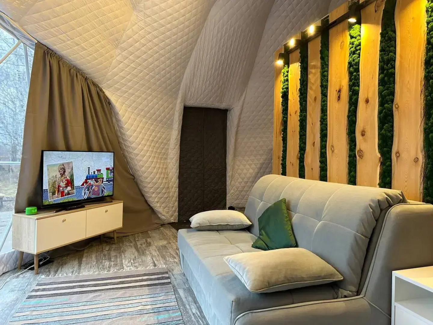 Шале в лесу