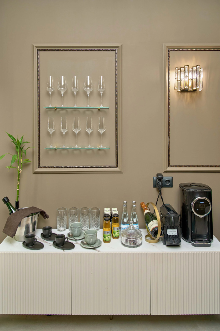 Отель Point Academia