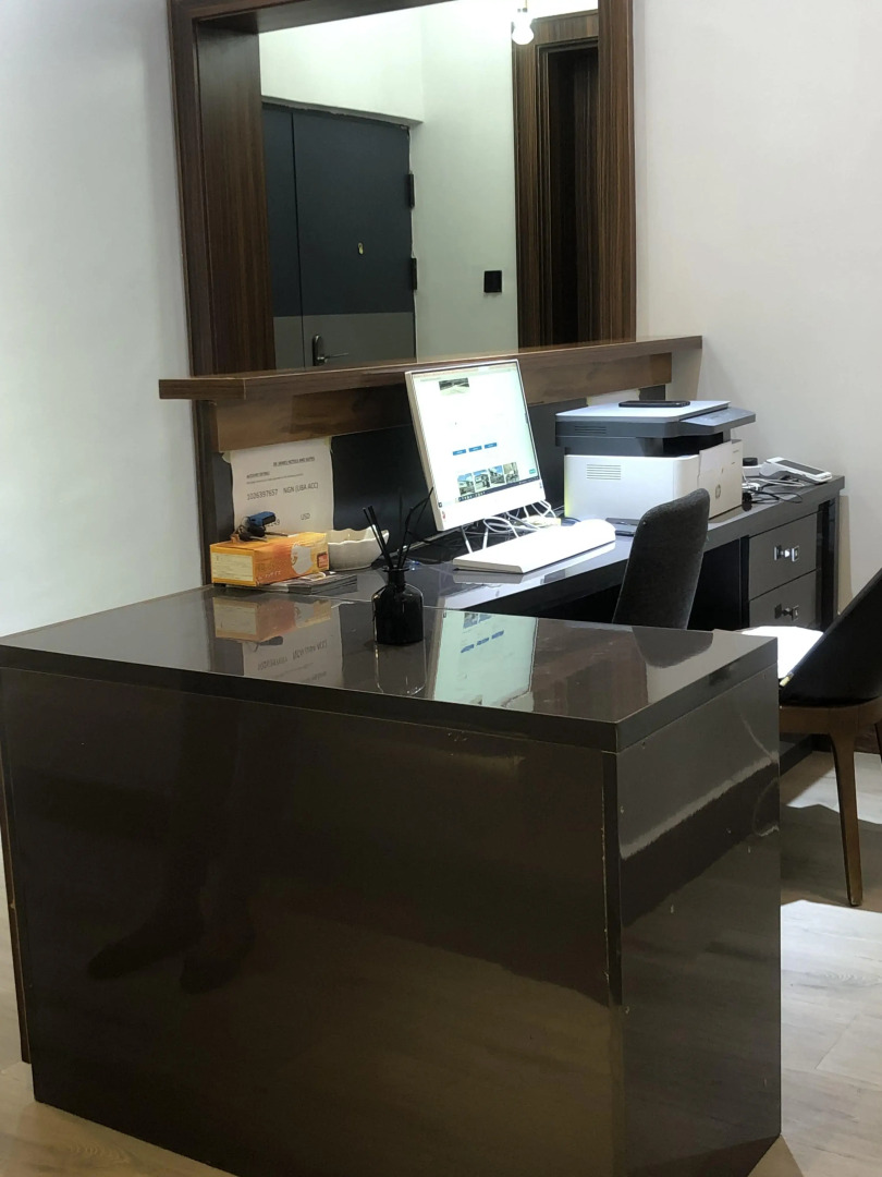 Отель De James Hotels and Suites