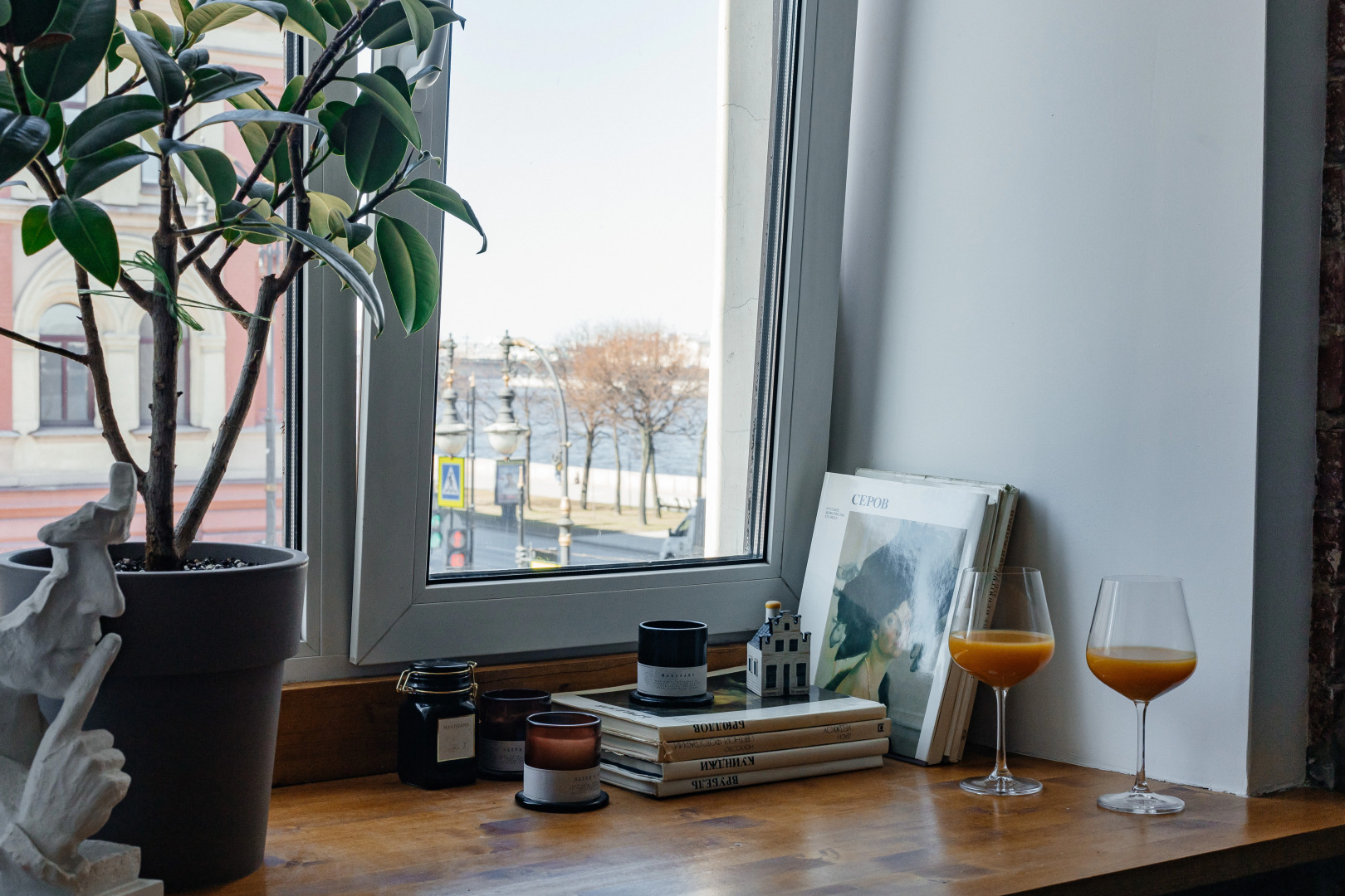 Апартаменты ApartH Deluxe с кухней и видом на Неву