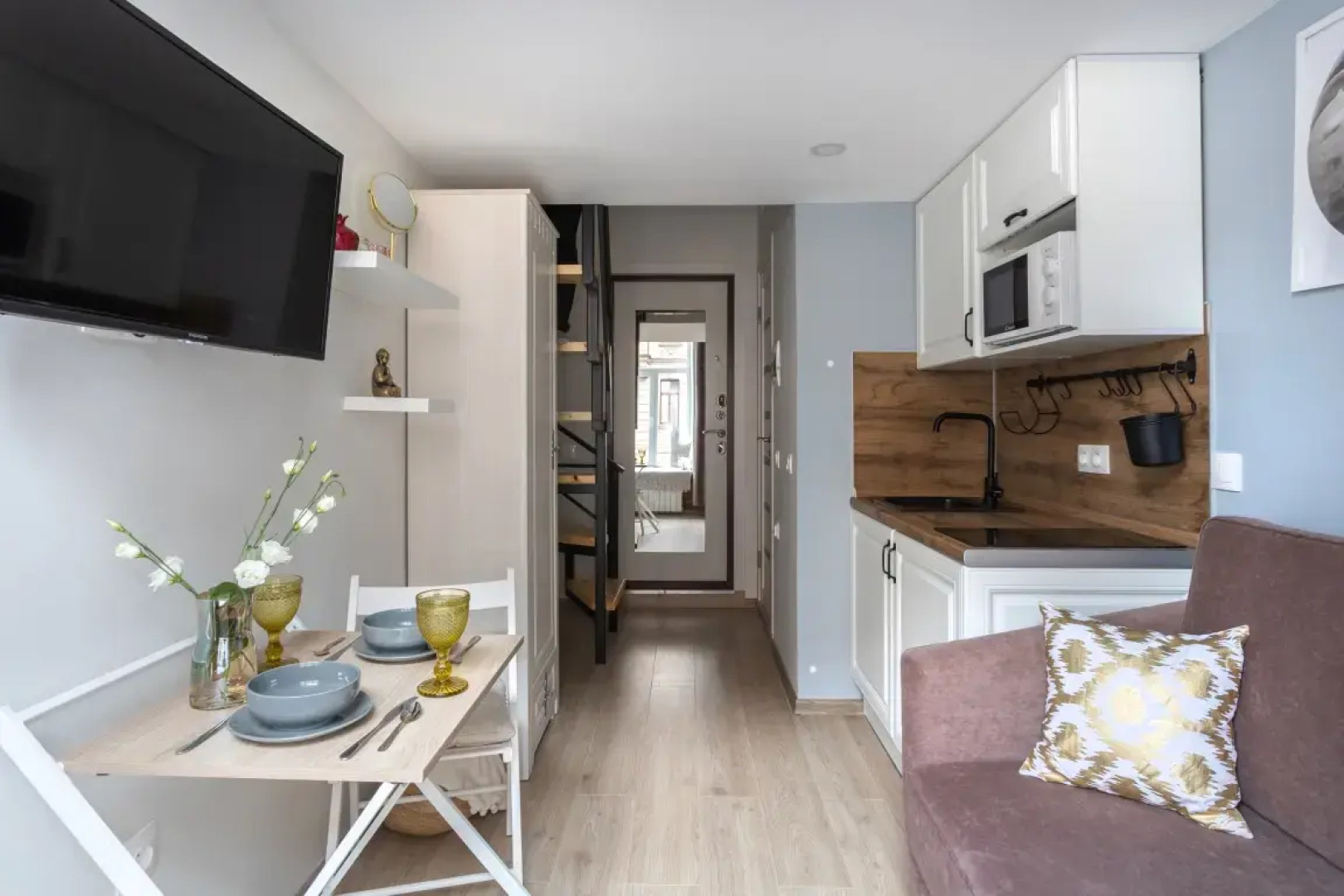 Апарт-Отель Let Your Flat Settle