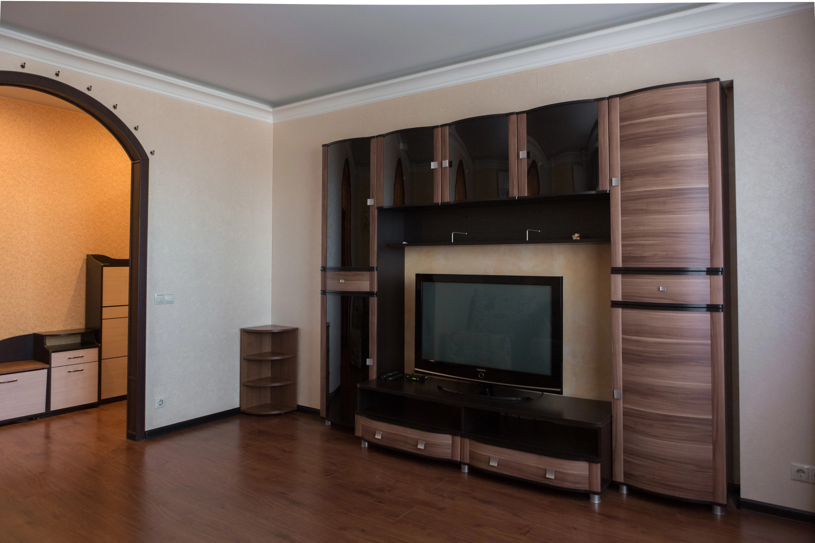 Bulvar 60-Letiya Pobedyi 10 Apartments