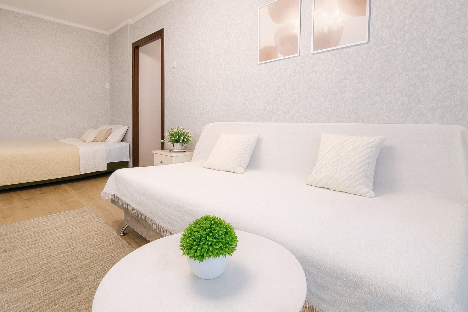 Апартаменты Ново-Садовая 42