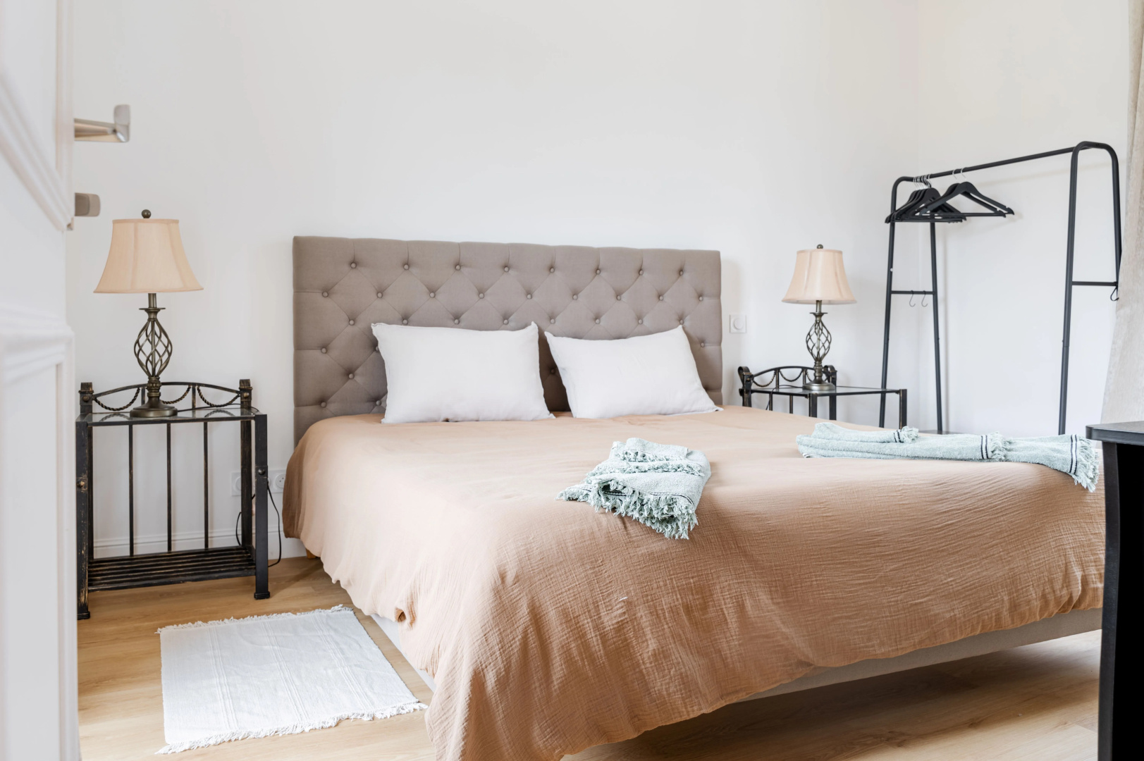 Гостевой дом L'Eperonnete surrounded by vineyards, 5* classification