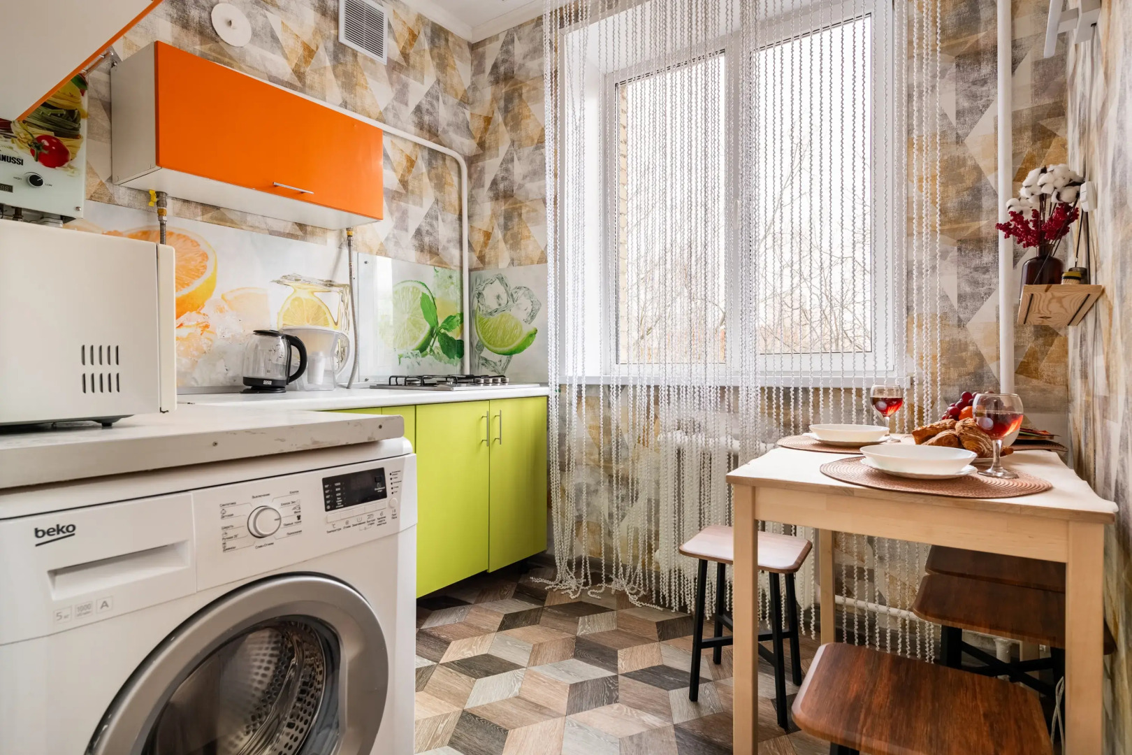 Квартира Просторная двухкомнатная на Каховской