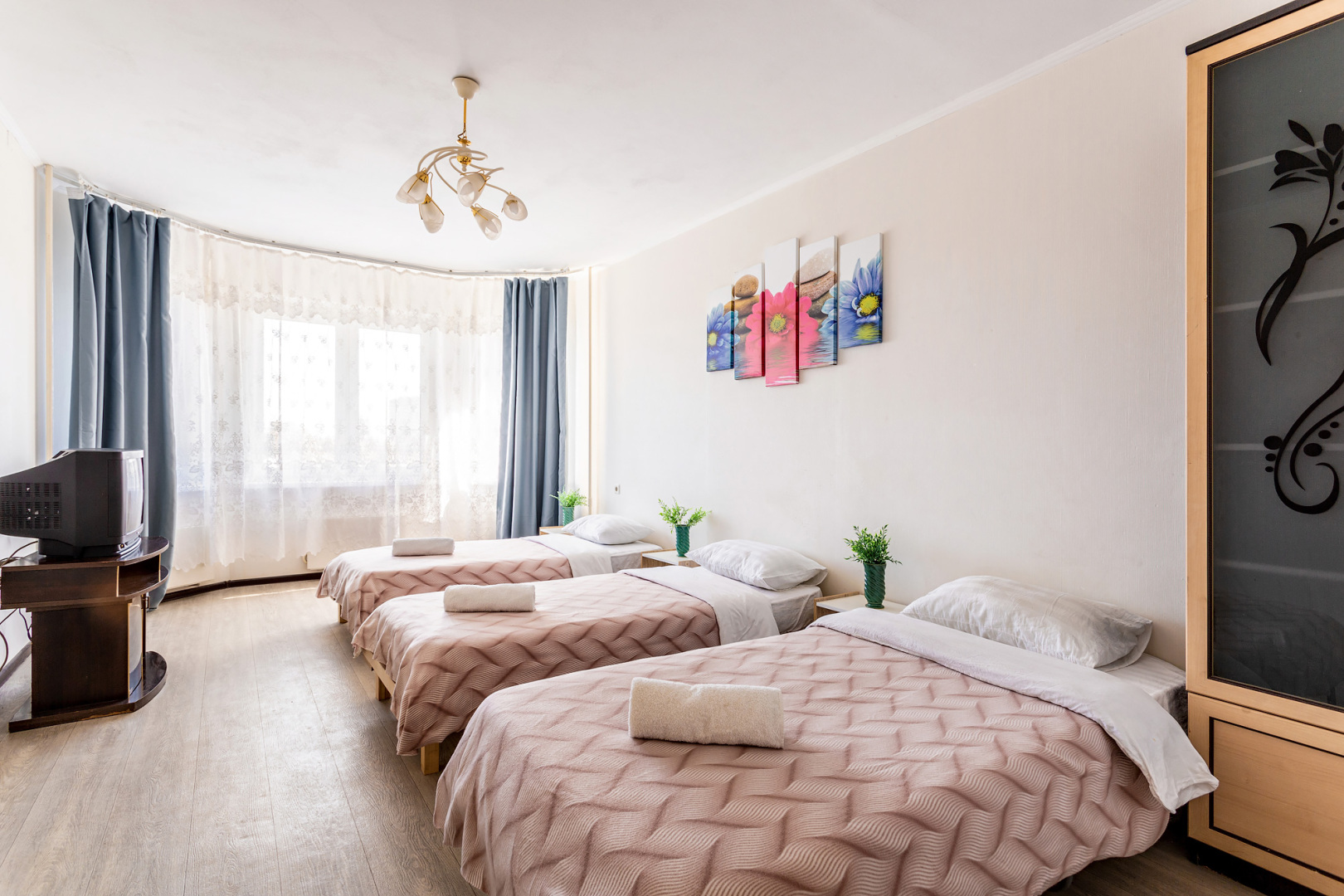 Квартира Просторная двухкомнатная в самом центре города