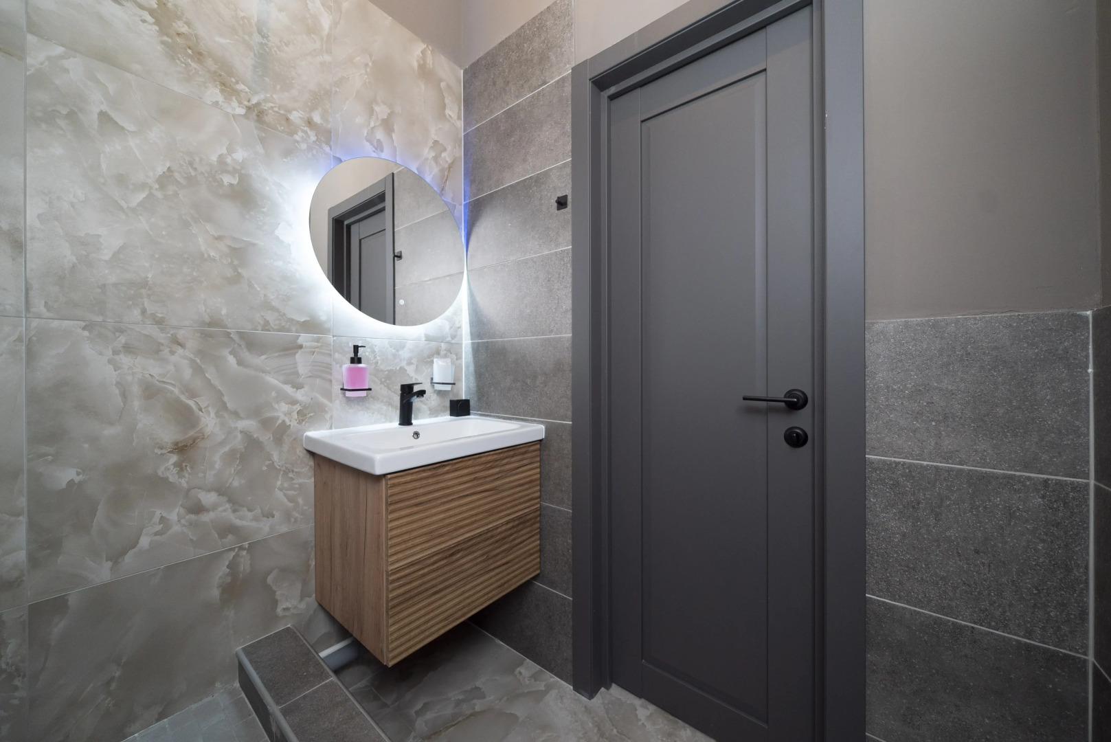 Отель Артман