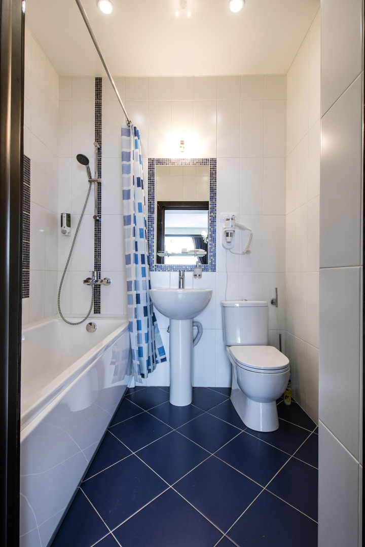 Отель Корона