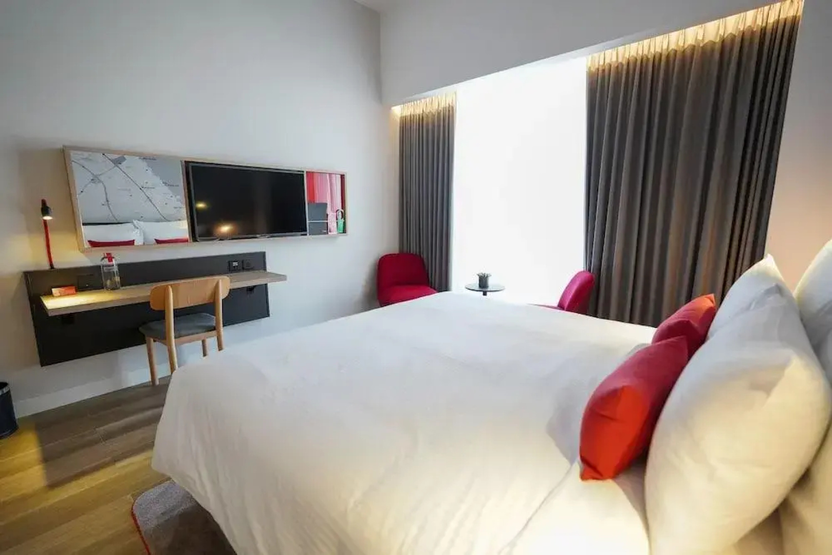 Отель IntercityHotel Dubai Jaddaf Waterfront