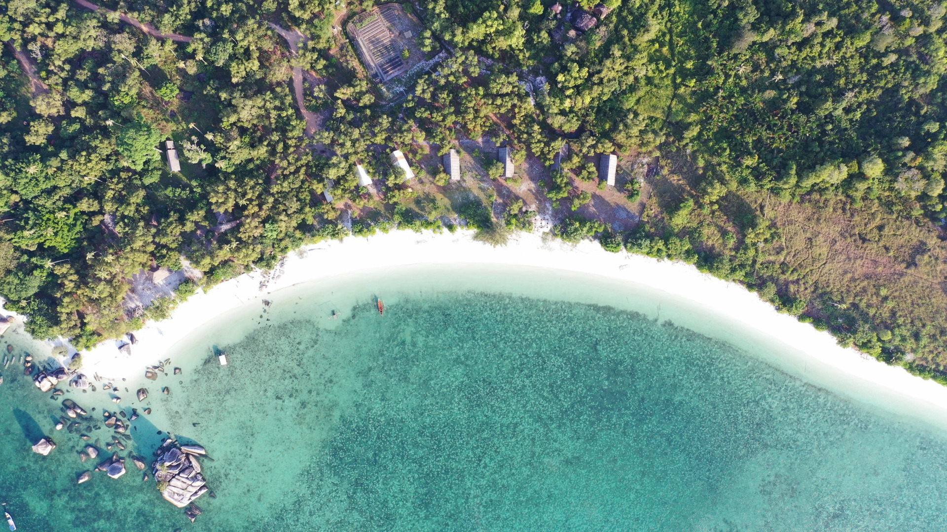 Отель Billiton Ekobeach Retreat Resort