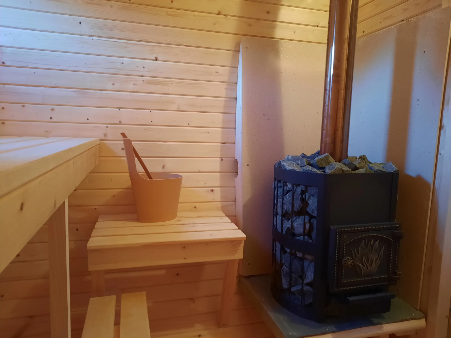 Частный дом у леса