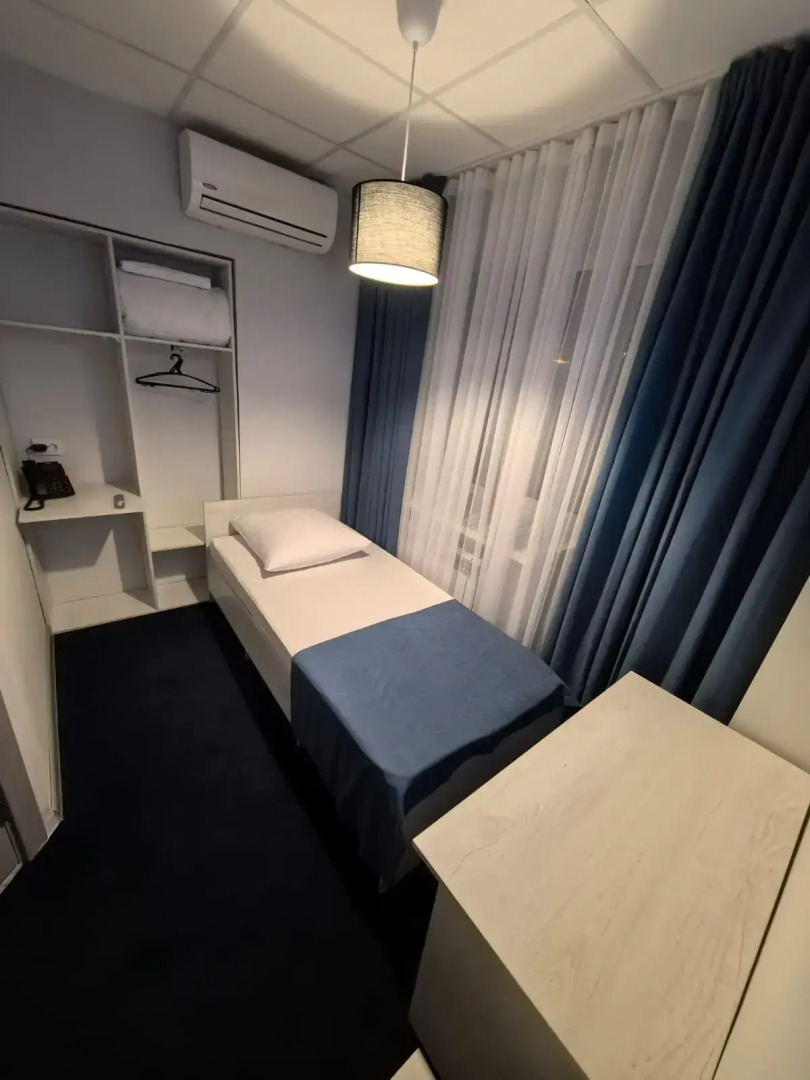 Отель Белая Ворона