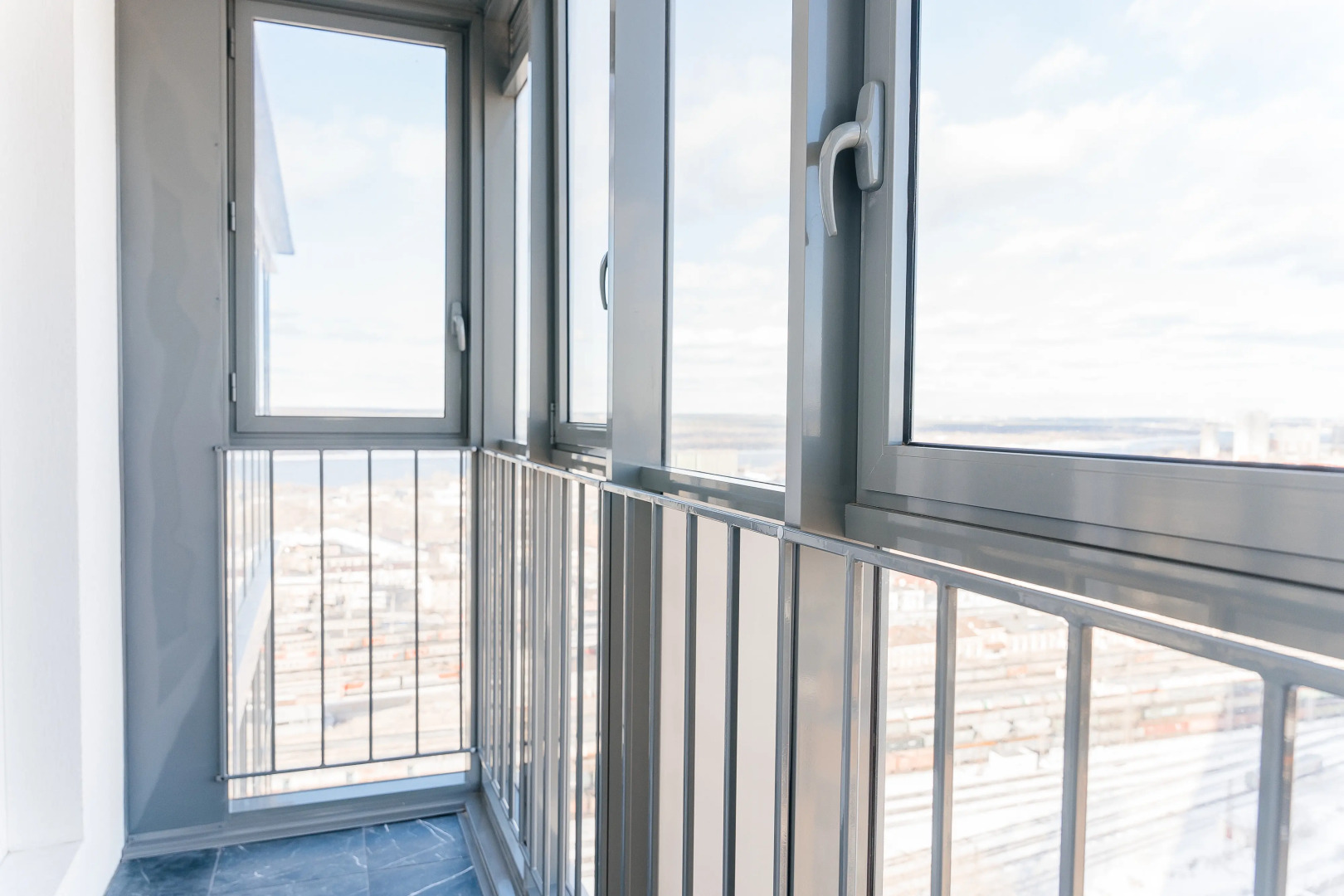 Квартира Стильная Студия с Джакузи Рядом с ЖД Вокзалом