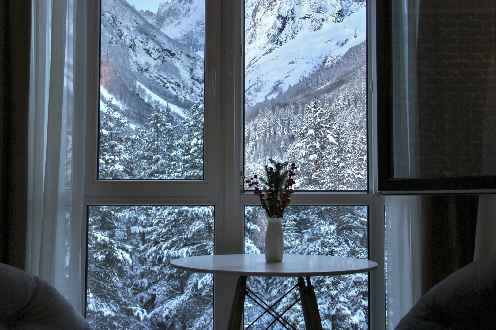 Миррос Субай Отель Домбай