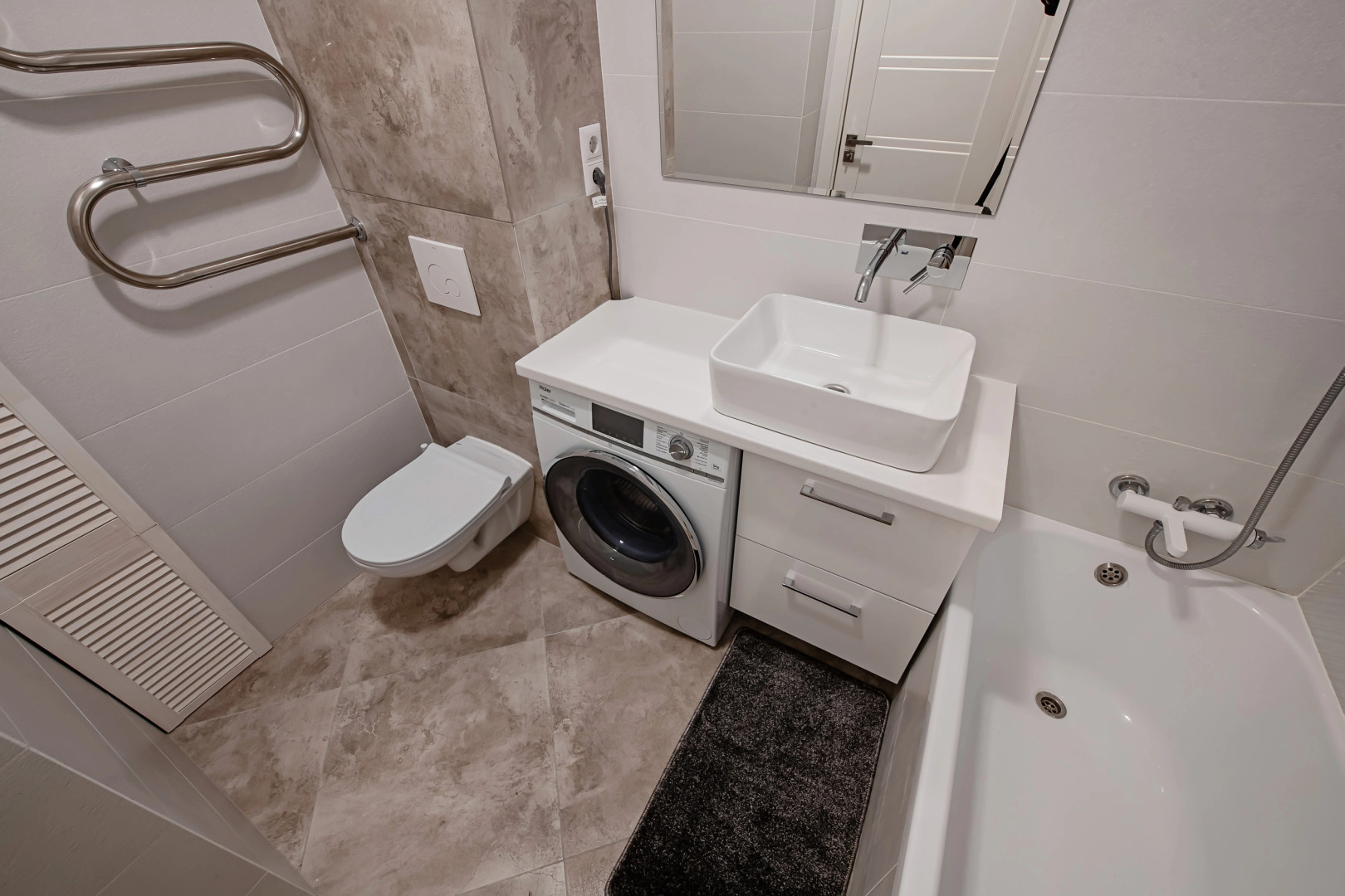 Апартаменты Студия у Станции Метро Грушевка