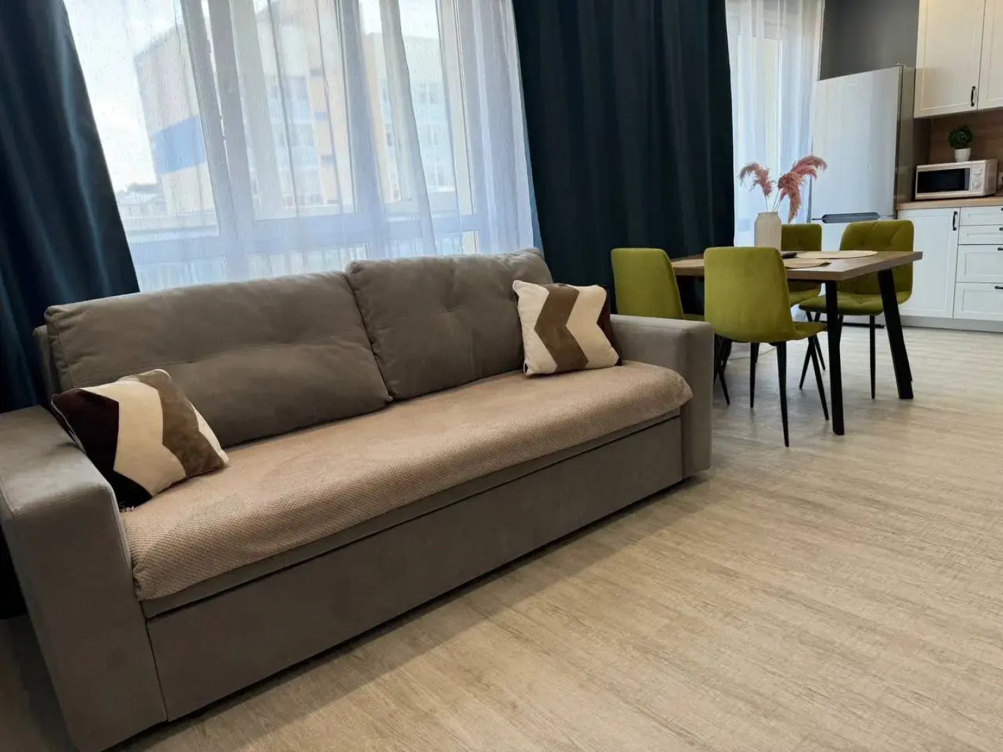 Апартаменты СИБИРЬ HOUSE   Люкс напротив Московской площади