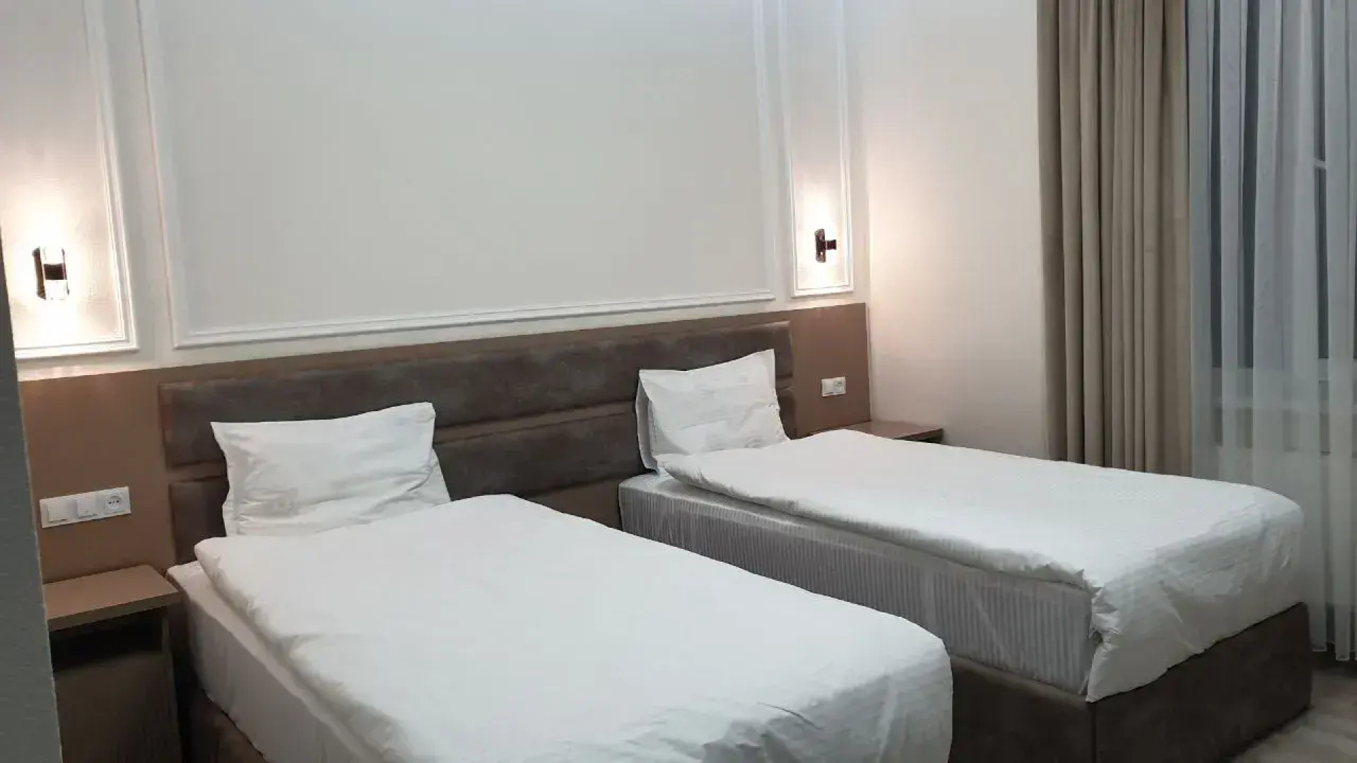 Отель Anor Qala