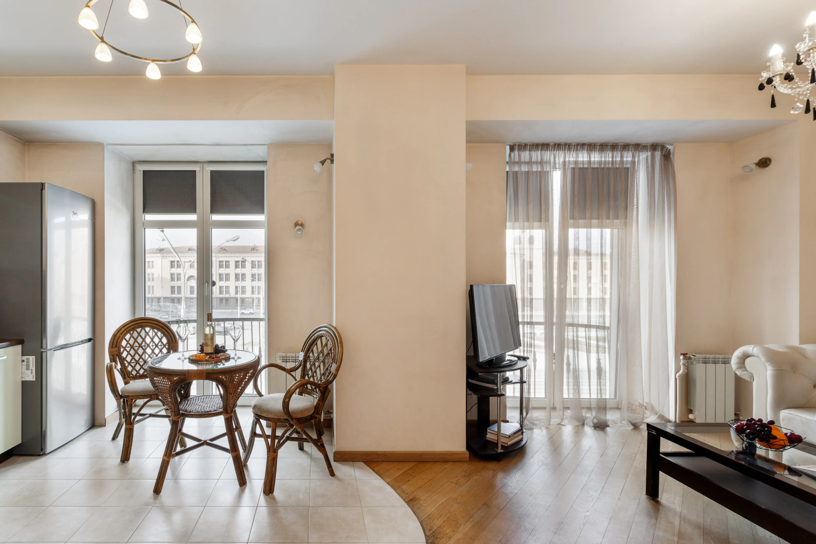 Апартаменты рядом с ЦУМом и метро