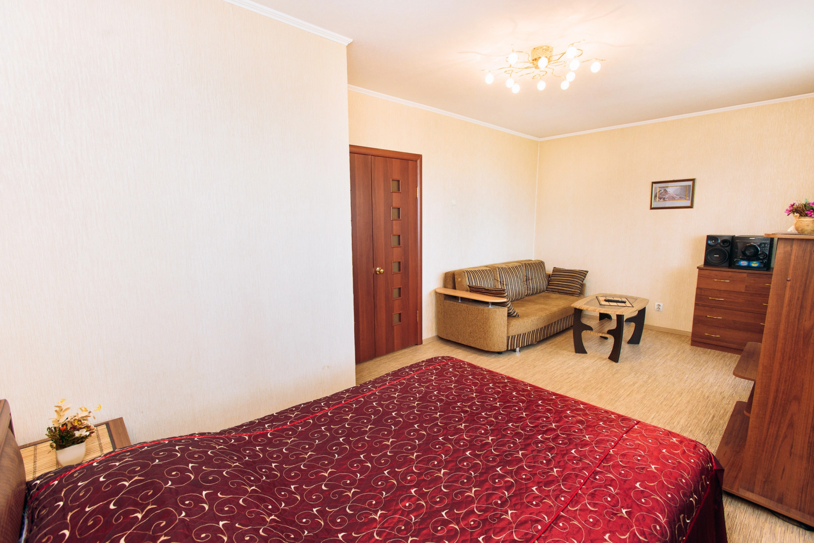 Апартаменты Серова 27