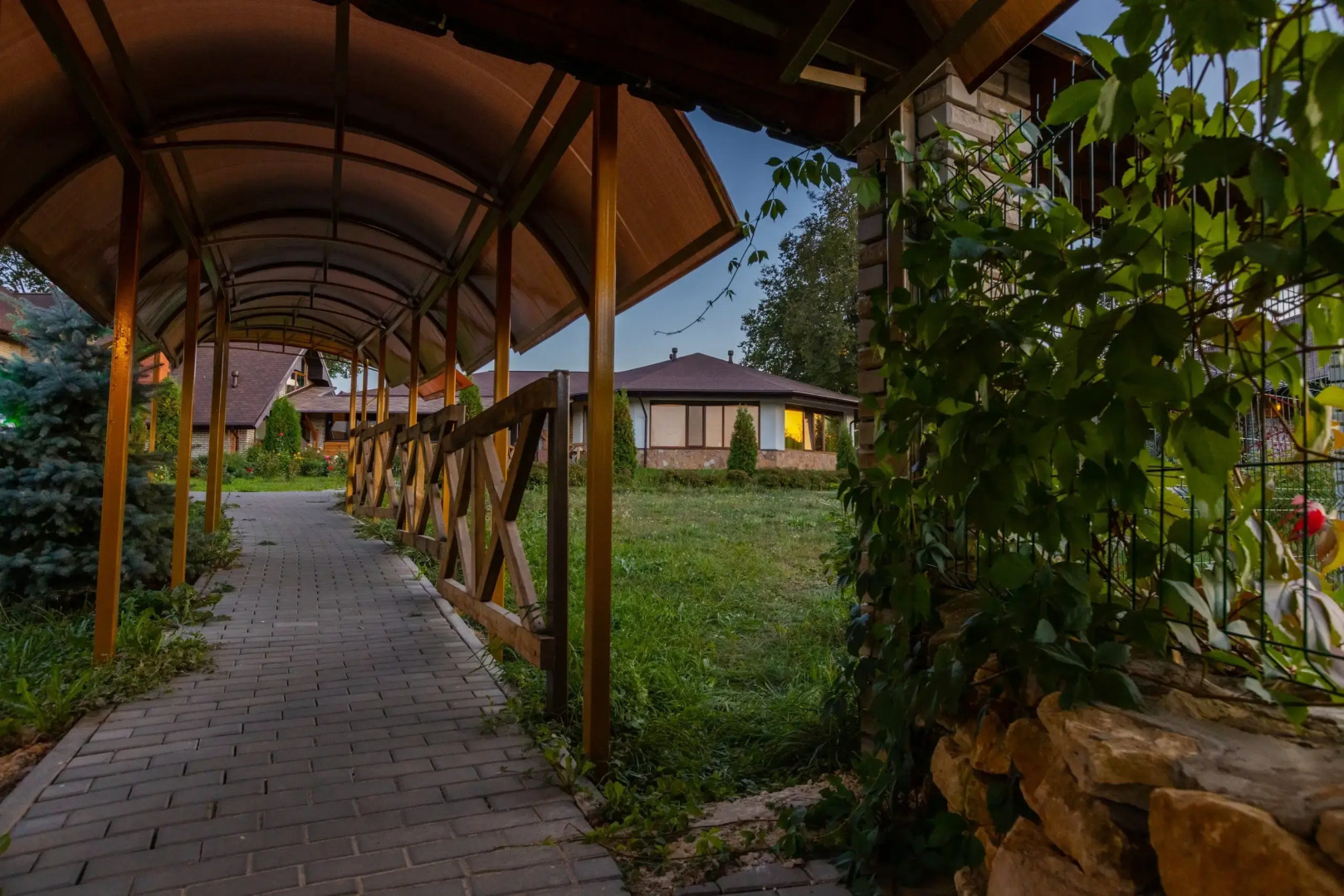 Гостевой дом Загородный Комплекс Слобода