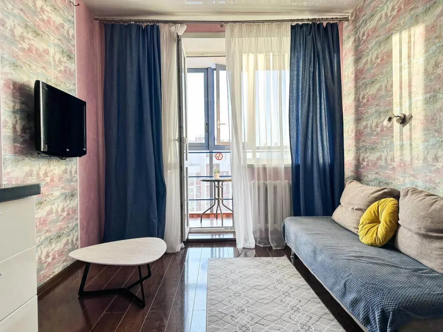 Квартира EL'HOME Евродвушка с панорамным видом на Волгу