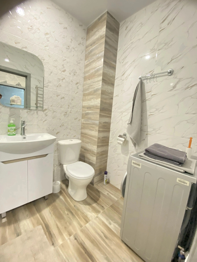 Апартаменты 1-комн Квартира 41кв.м, возле ТЦ Сити Парк ул. Севастопольская д.25 В