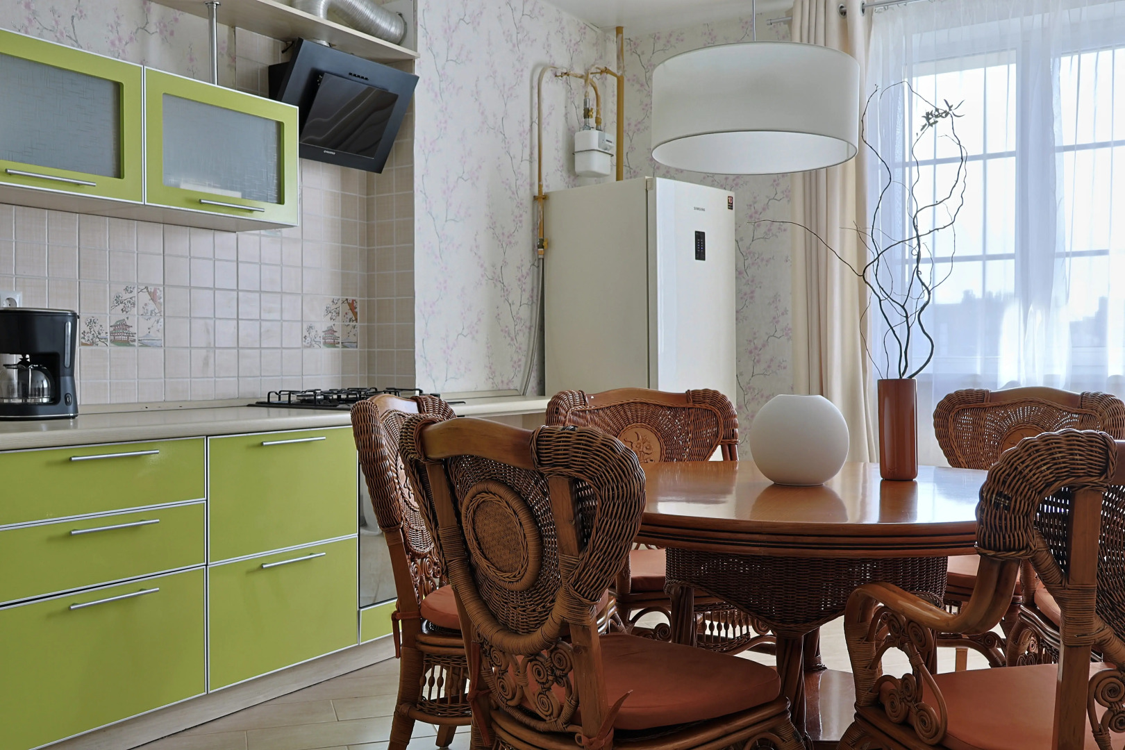 Квартира Комфортное Жилье в Центре Города с Видом на Реку Булак