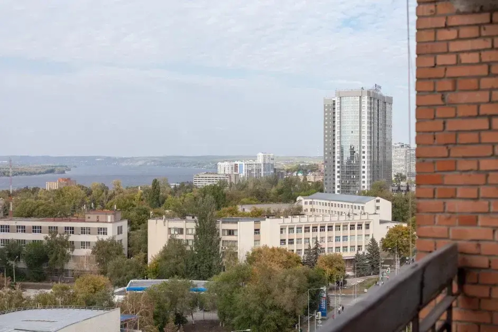 Квартира с джакузи шикарным видом на Волгу в центре Самары