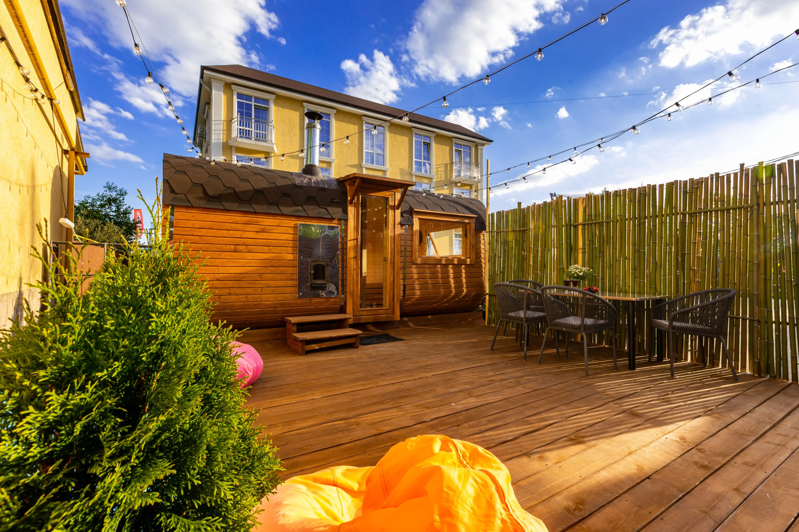 Апартаменты Dacha hotel sirius