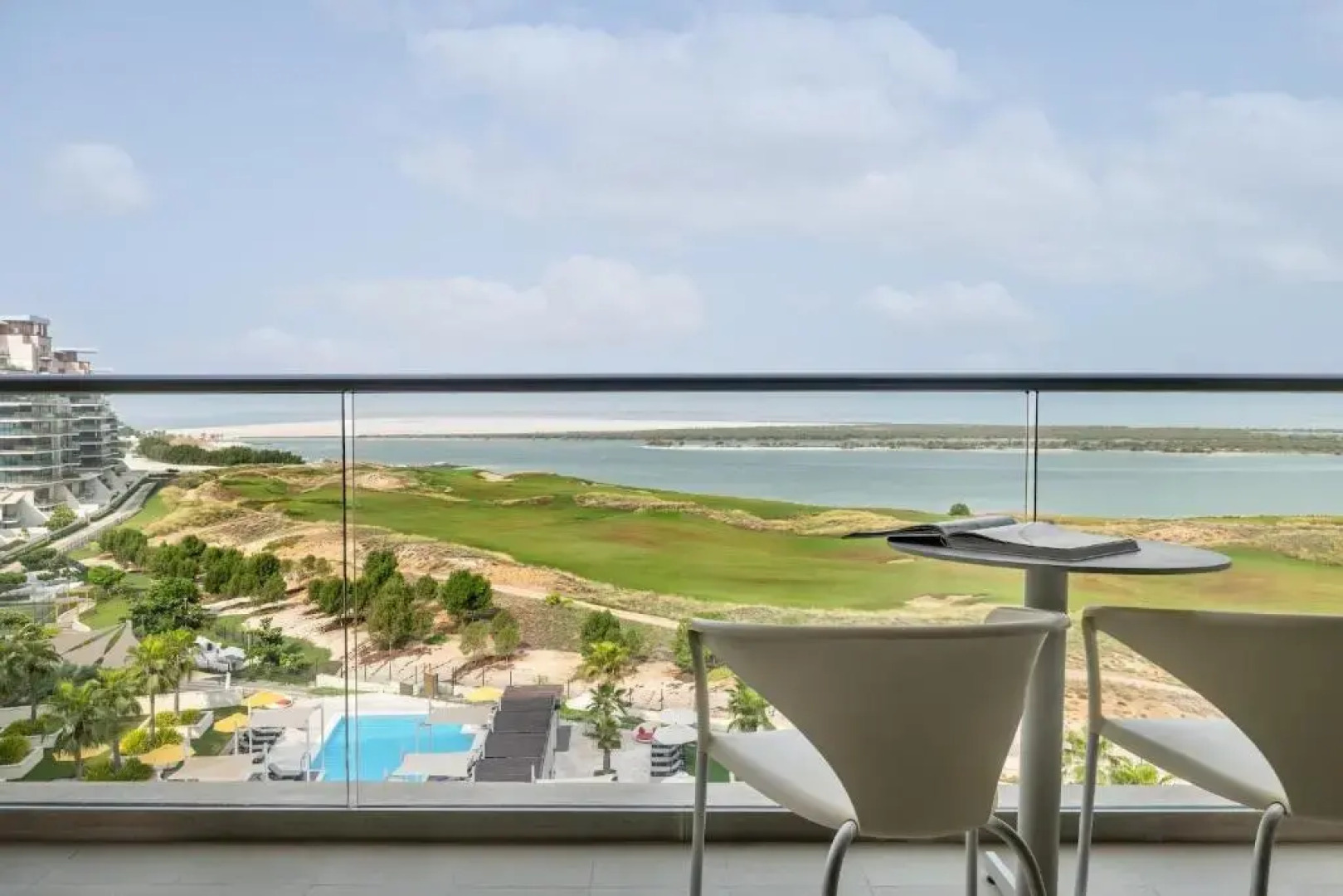 Отель Crowne Plaza Abu Dhabi Yas Island by IHG