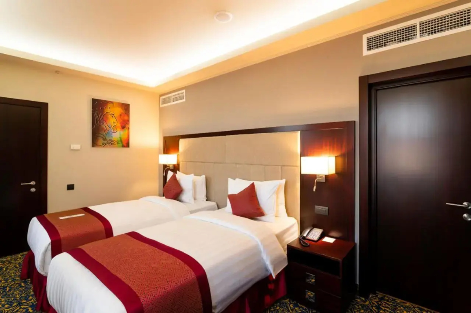 Отель Ramada and Suites by Wyndham Yerevan
