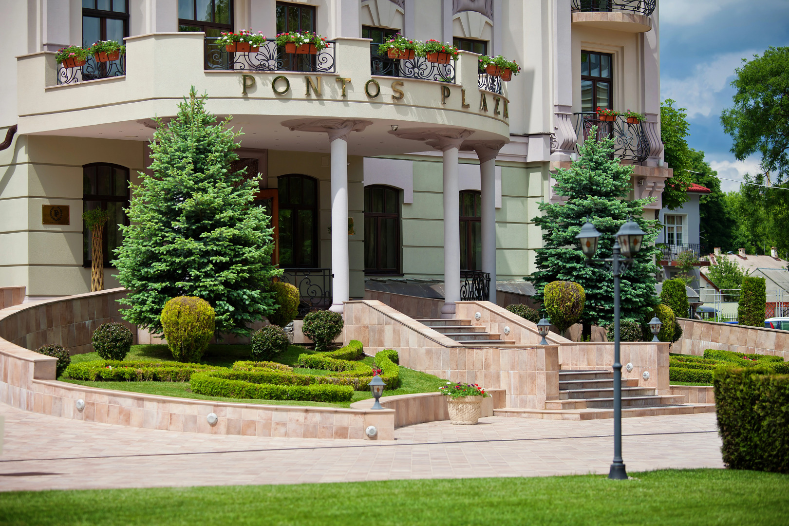 Отель Понтос Плаза