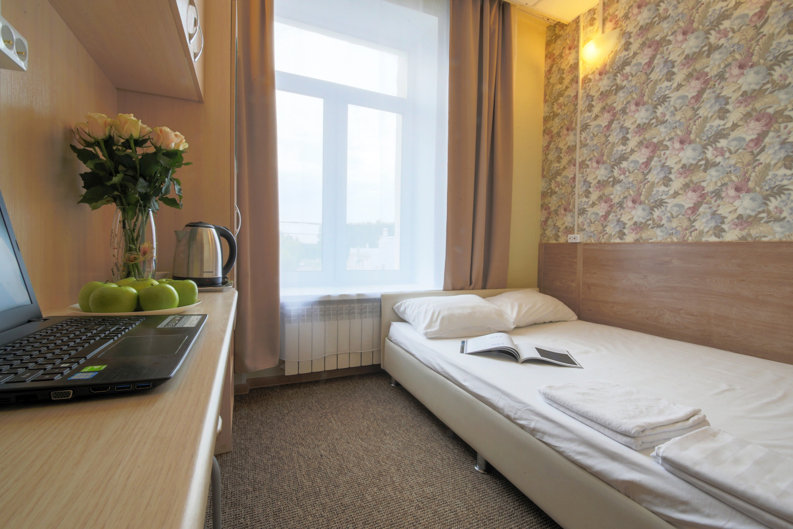 Отель Авлад