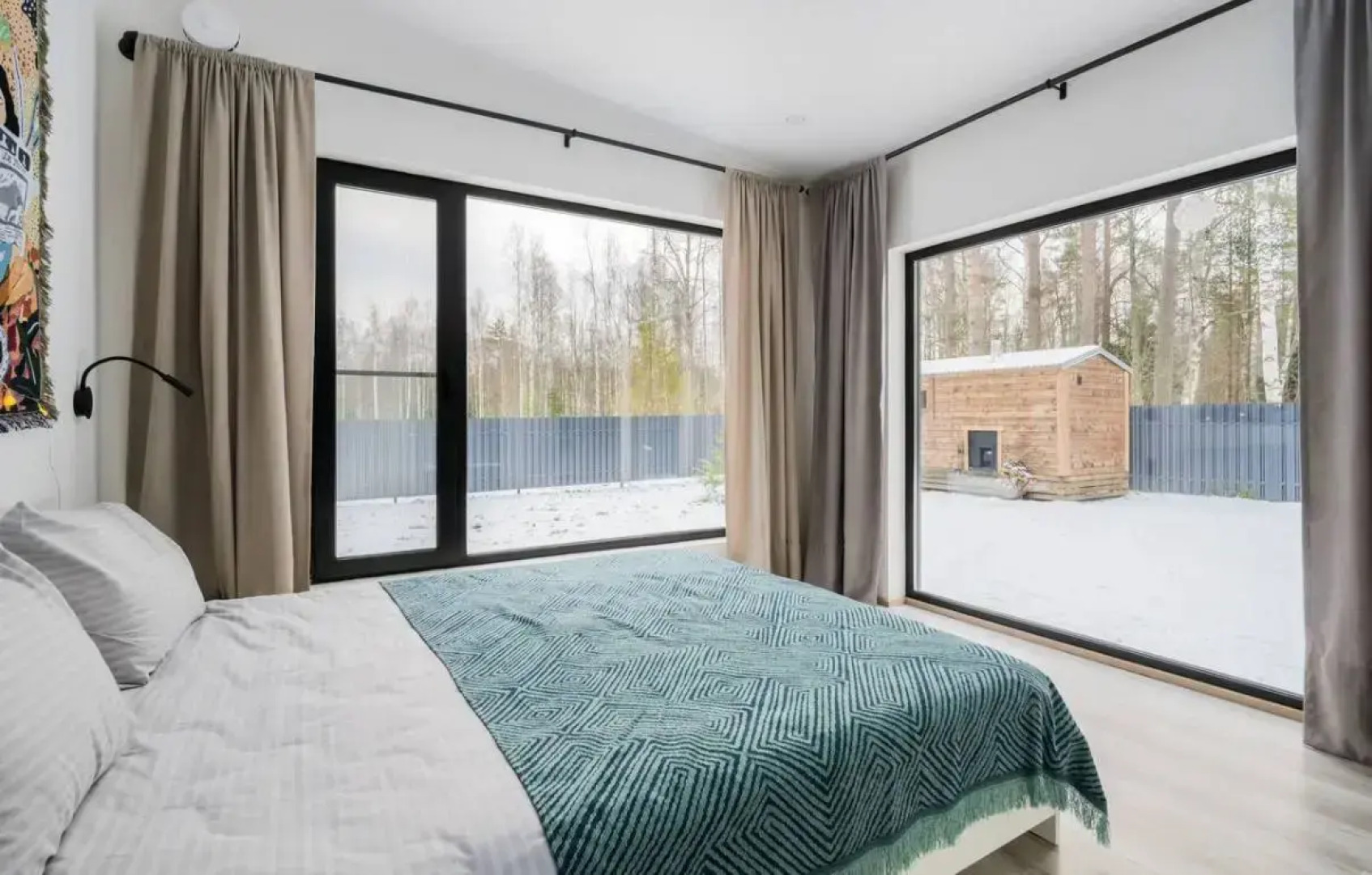 Частный дом Дом в сосновом лесу