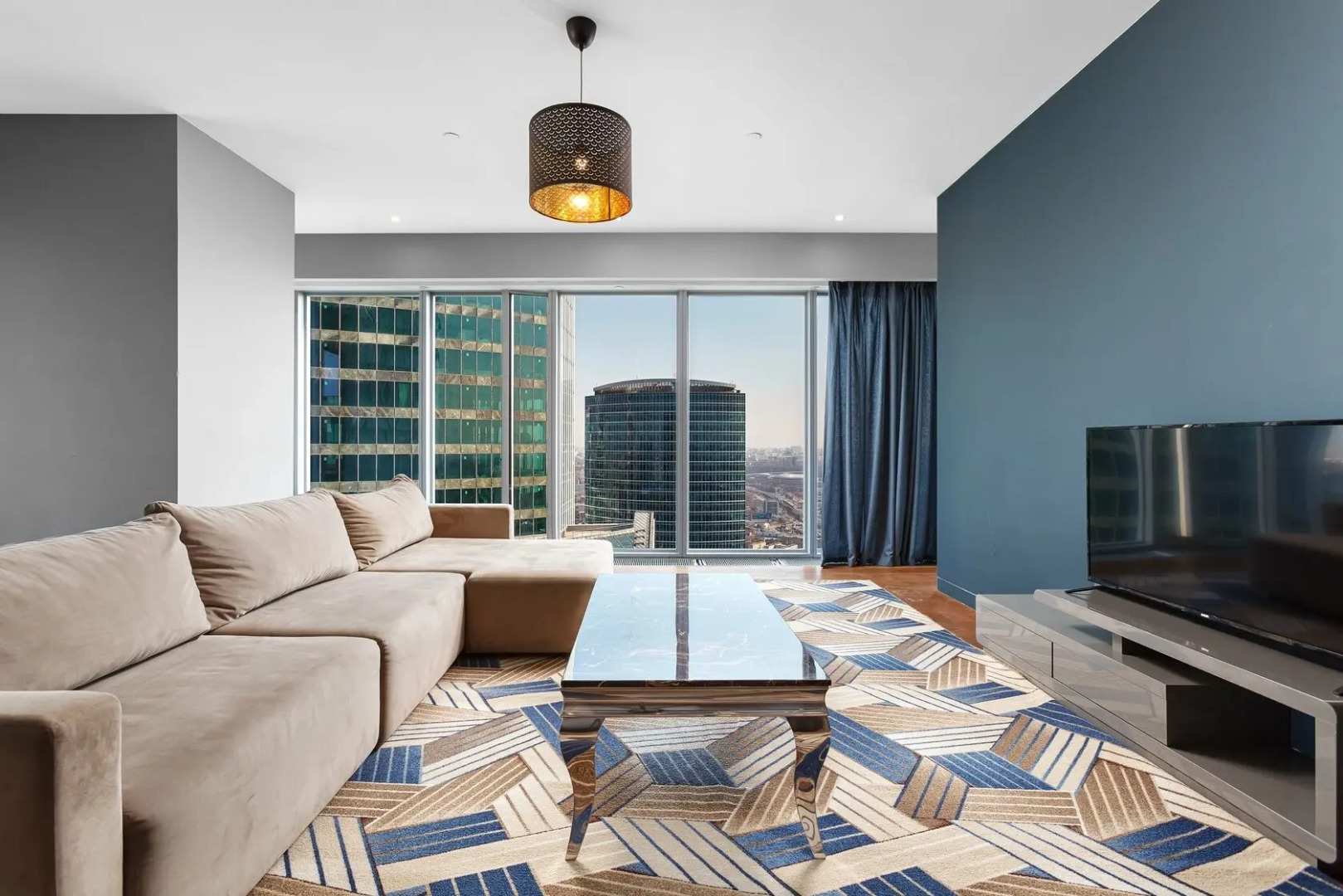 Апартаменты Москва Сити Premium 63 этаж 3 комнаты панорамная ванна