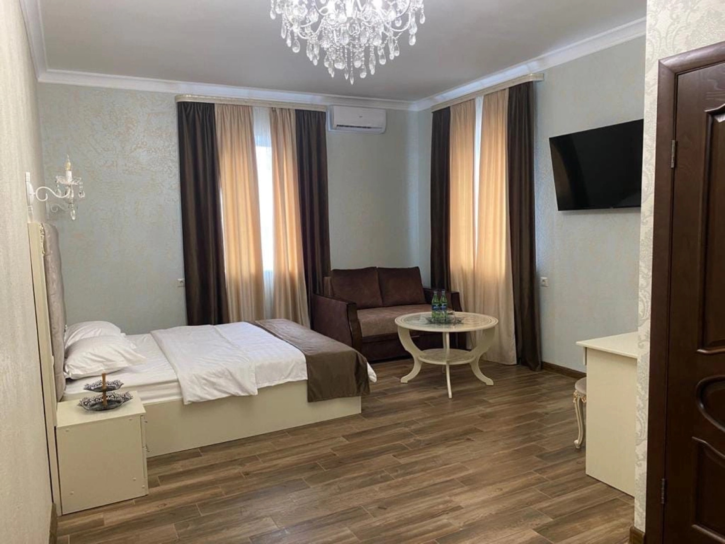 Отель Амаро