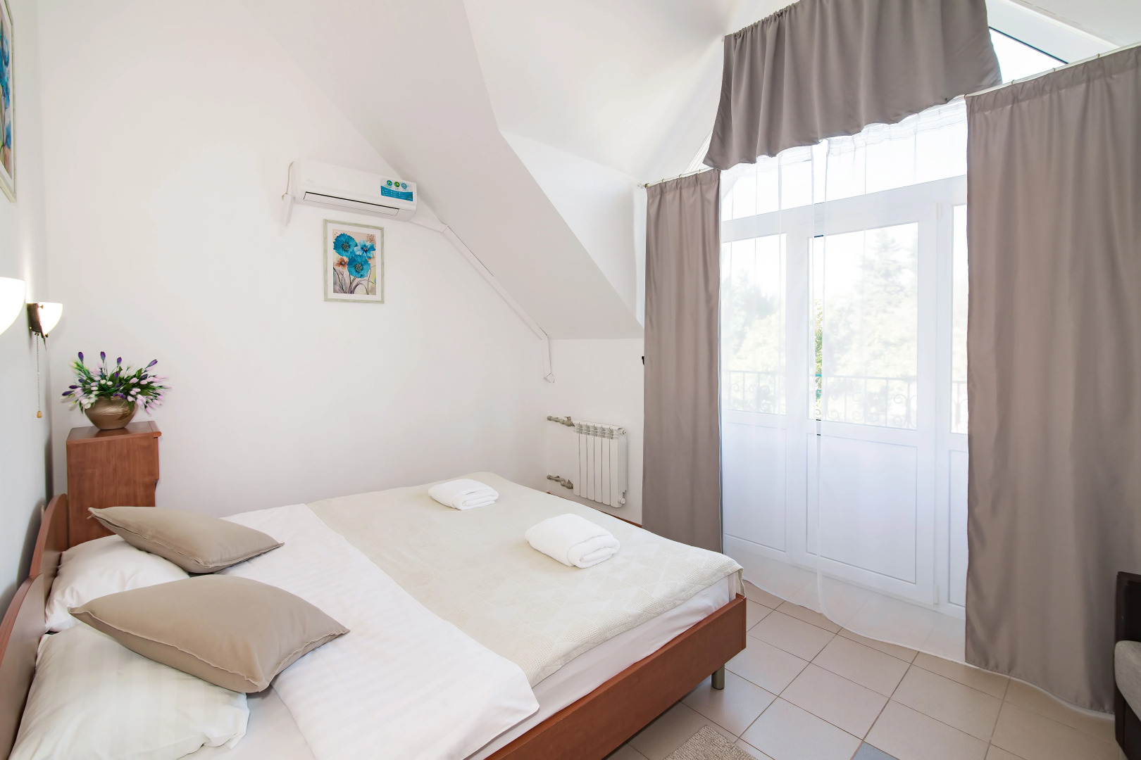 Отель Grand Crystal Group