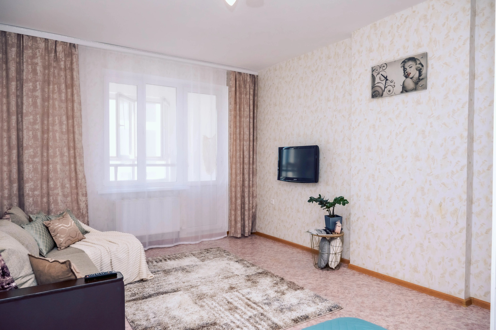 Апартаменты в Шаговой от УГНТУ Черниковка Мира 8