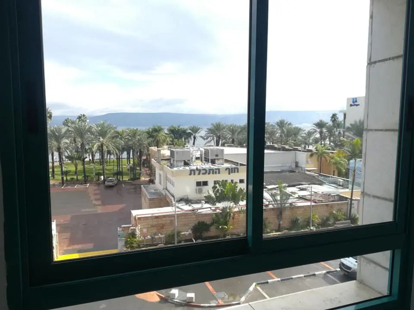 Апартаменты By The Lake