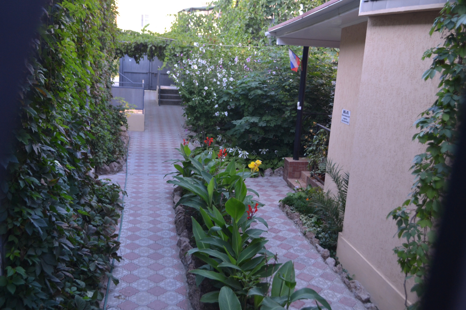 Гостевой Дом Черноморский Дворик