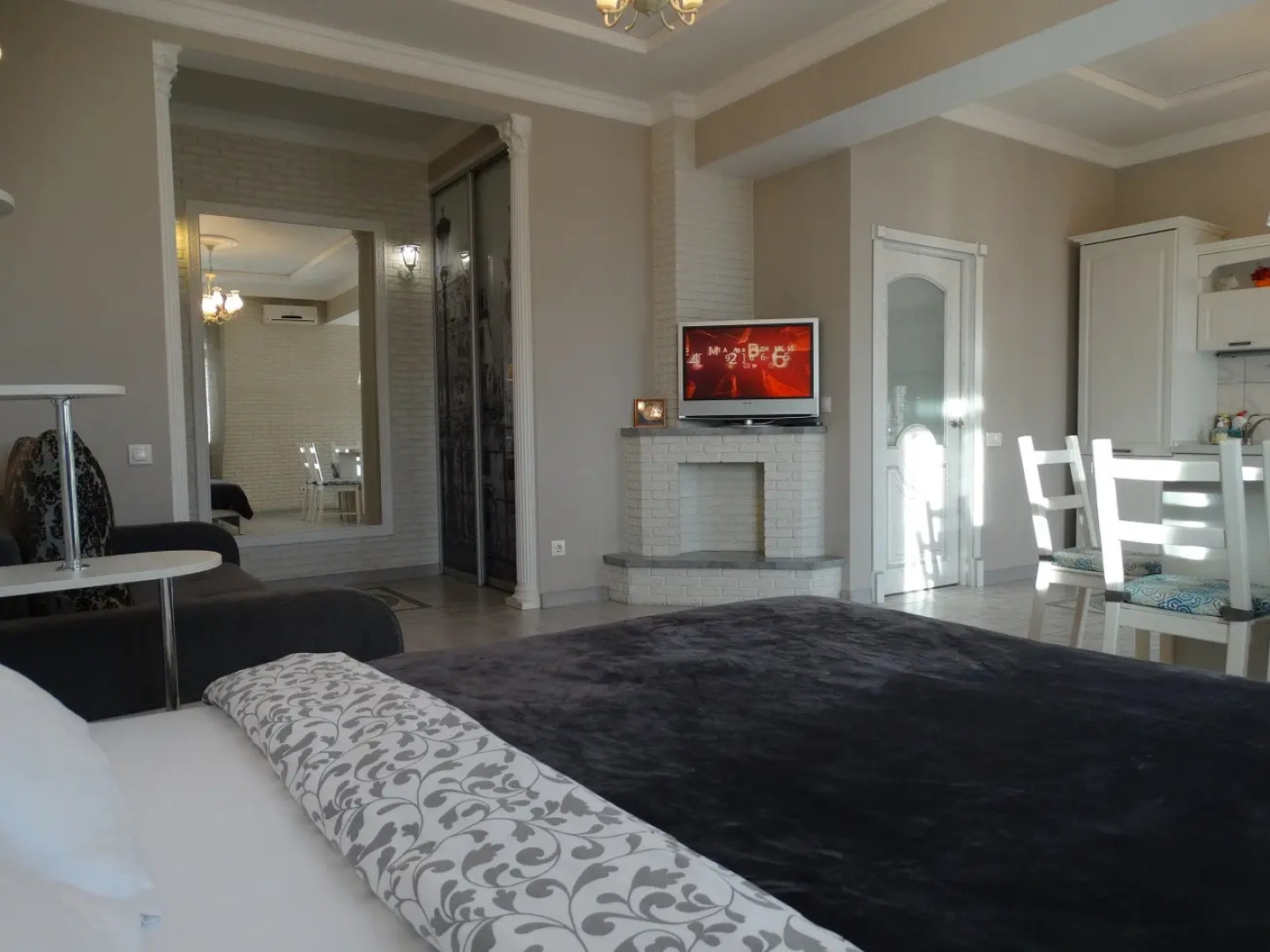 Апартаменты на Дворянской